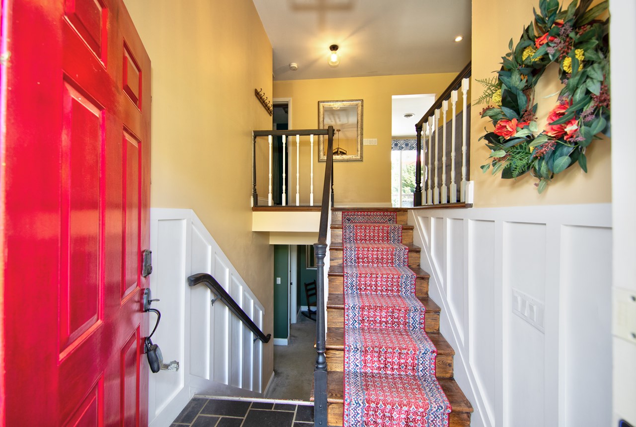 foyer/ entryway