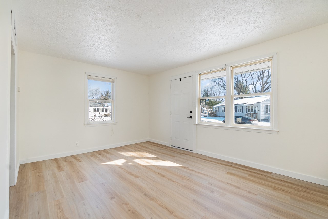 entryway into living room