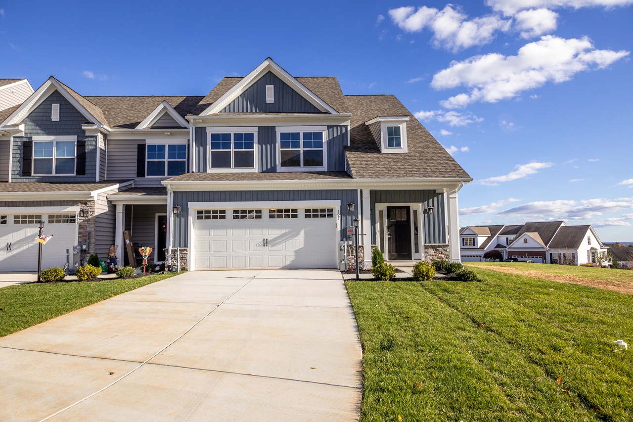 127 JUSTIFY CIRCLE